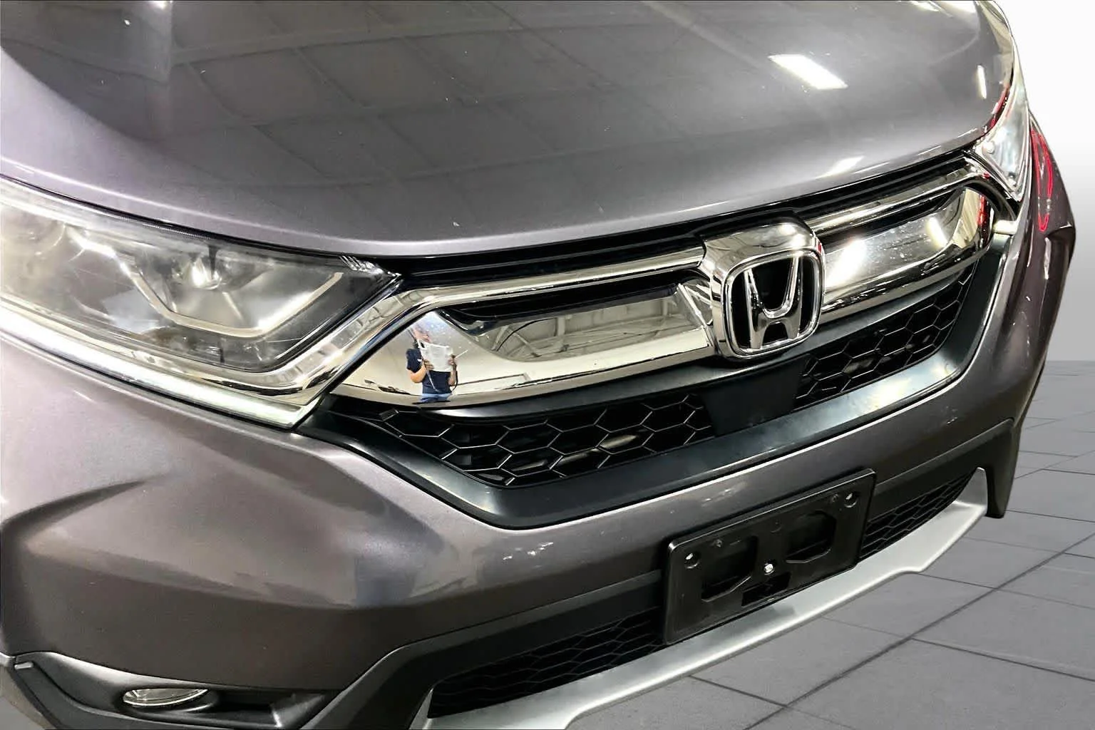 Used 2018 Modern Steel Metallic Honda EX image 30