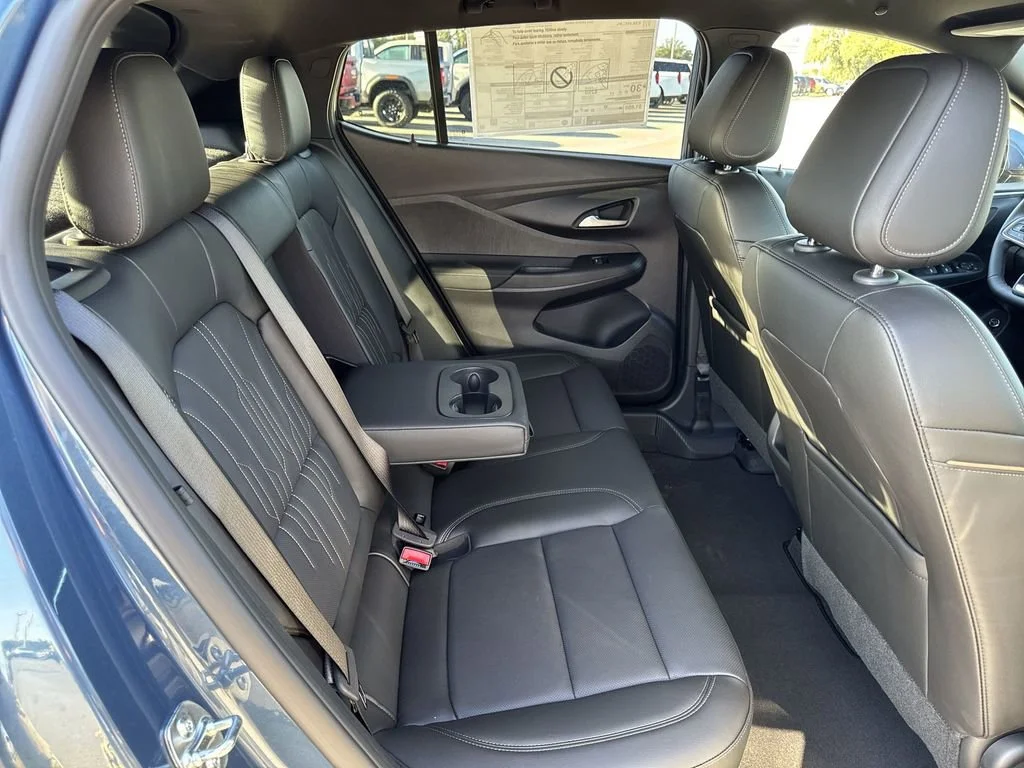 New 2026 Ocean Blue Metallic Buick Avenir image 33