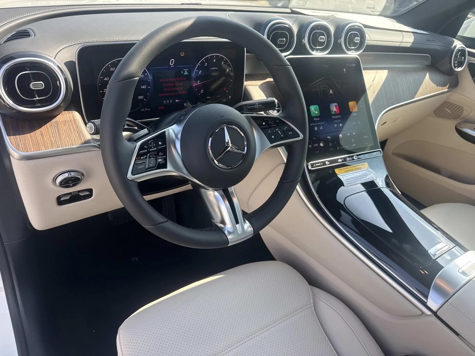 New 2026 White Mercedes-Benz GLC 300 image 12