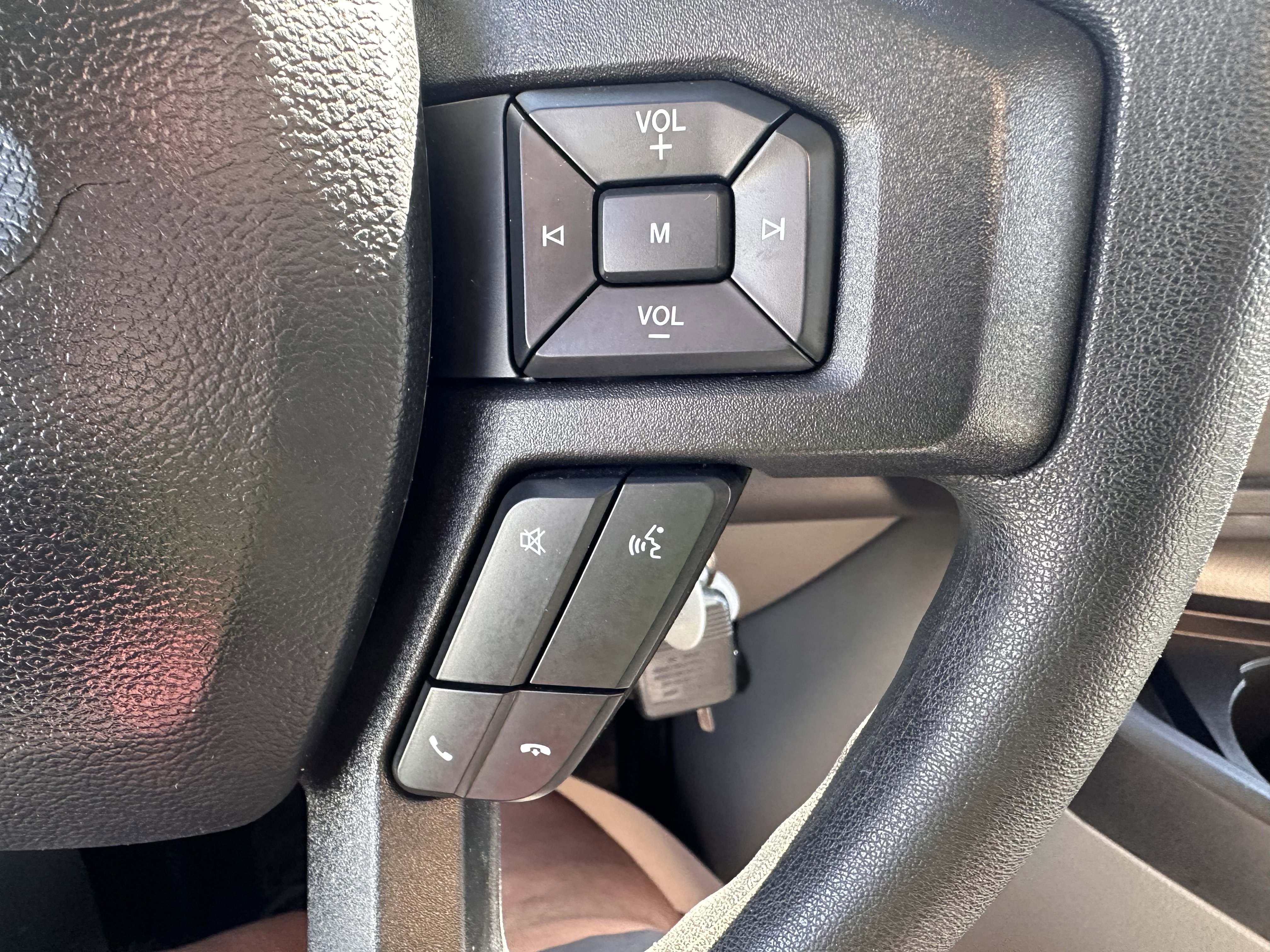 Used 2023 Oxford White Ford  image 18