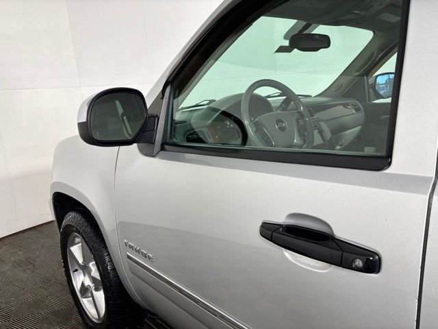Used 2010 Silver Chevrolet LTZ image 12