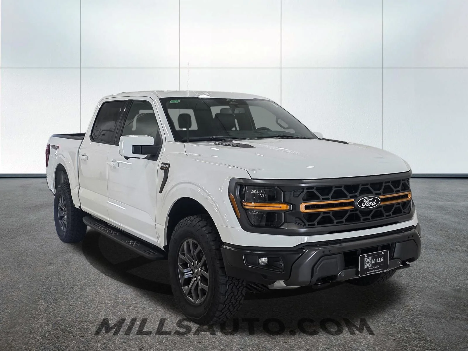 New 2025 Oxford White Ford Tremor® image 11