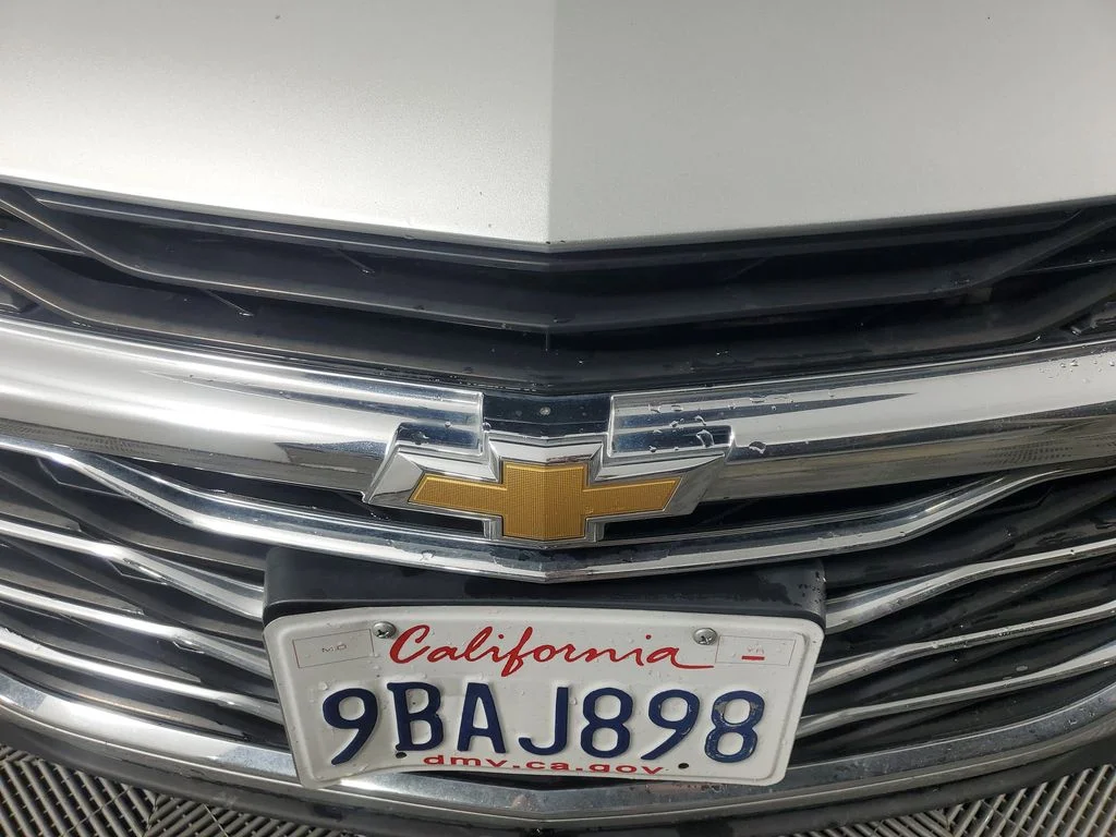Used 2022 Silver Chevrolet LT image 10