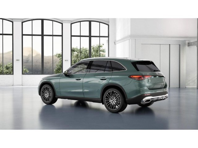 New 2027 Verde Silver Metallic Mercedes-Benz GLC 300 image 30