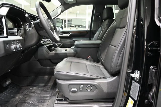 2026 GMC Sierra 2500HD Denali - Photo 13