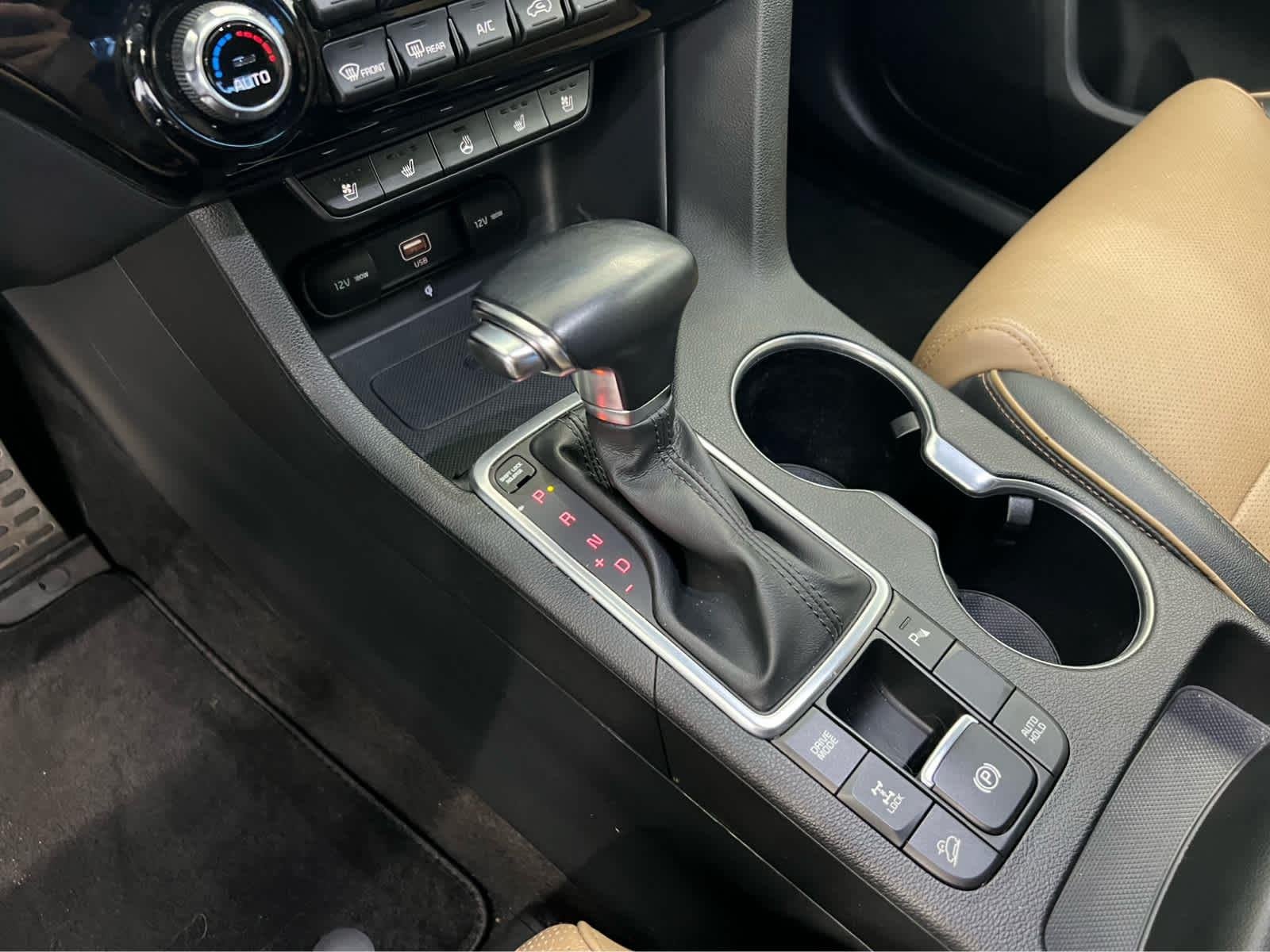 2021 Kia Sportage SX Turbo - Photo 18