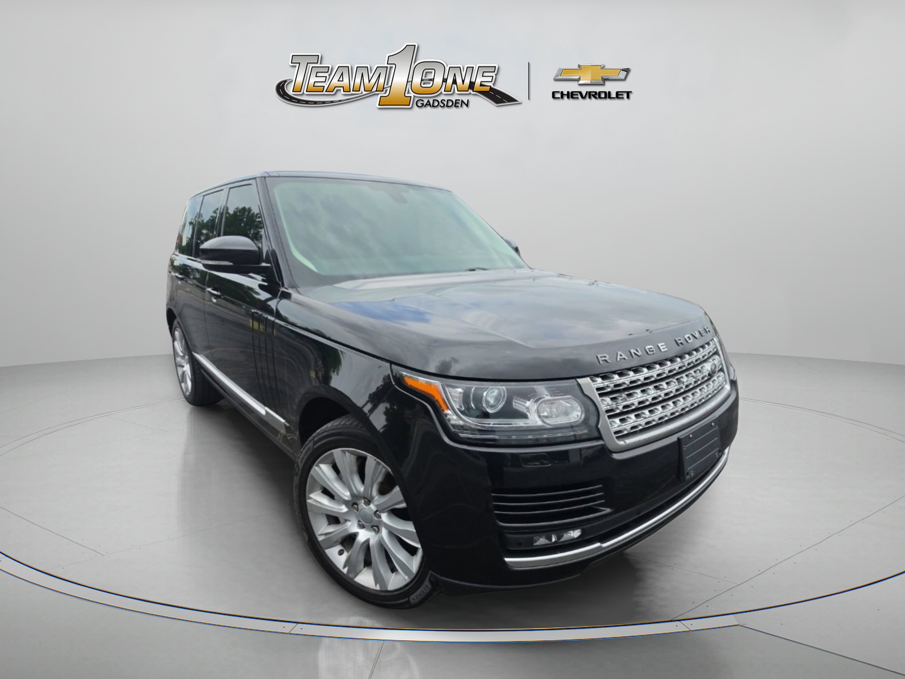 Used 2015 Santorini Black Metallic Land Rover Supercharged image 1