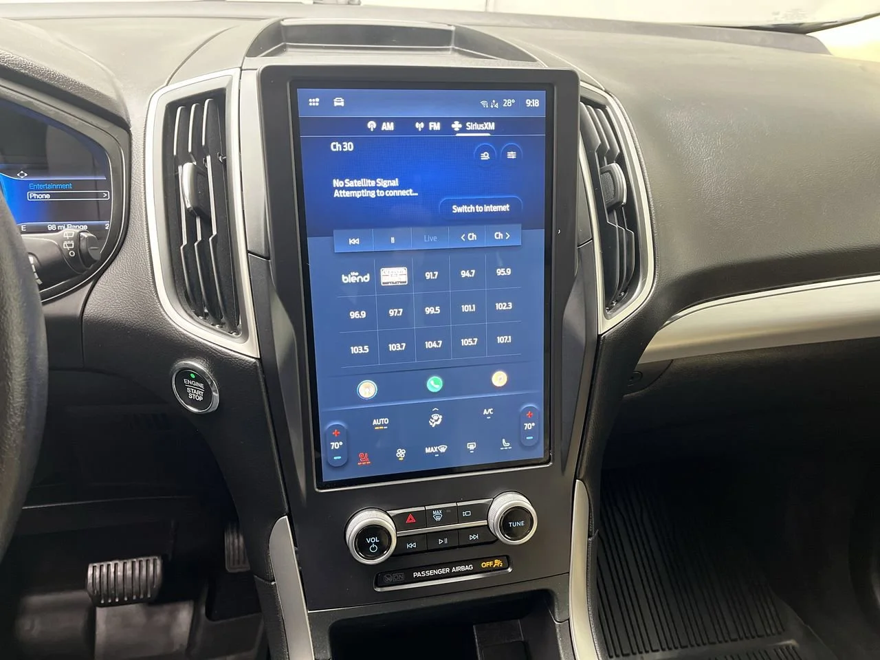 Used 2022 Green Ford SEL image 16