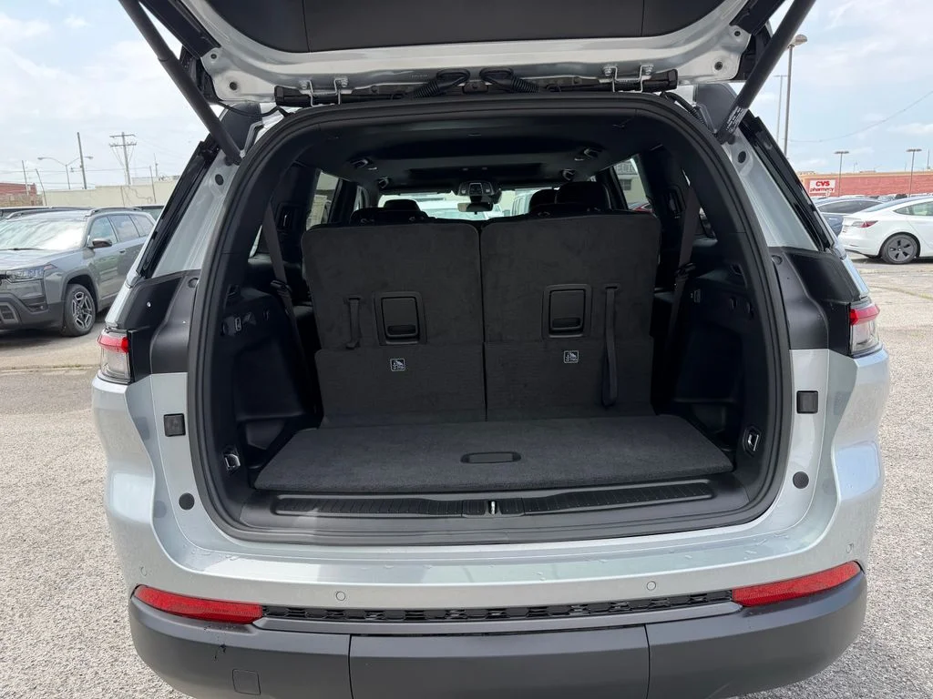 New 2026 Silver Jeep Laredo image 8
