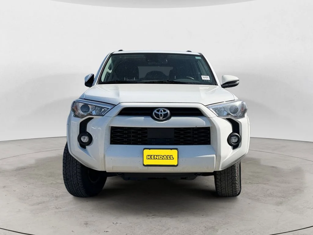 Used 2022 White Toyota SR5 Premium image 5