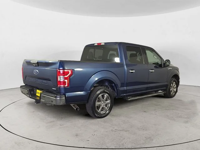 Used 2018 Blue Ford XLT image 5
