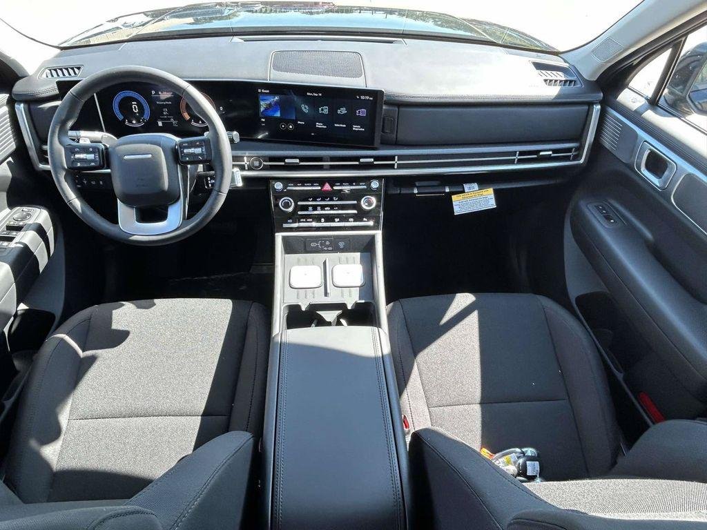 New 2027 Black Hyundai SE FWD image 29