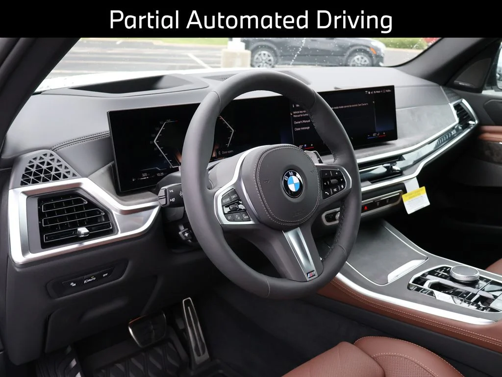 New 2026 White BMW xDrive40i image 21
