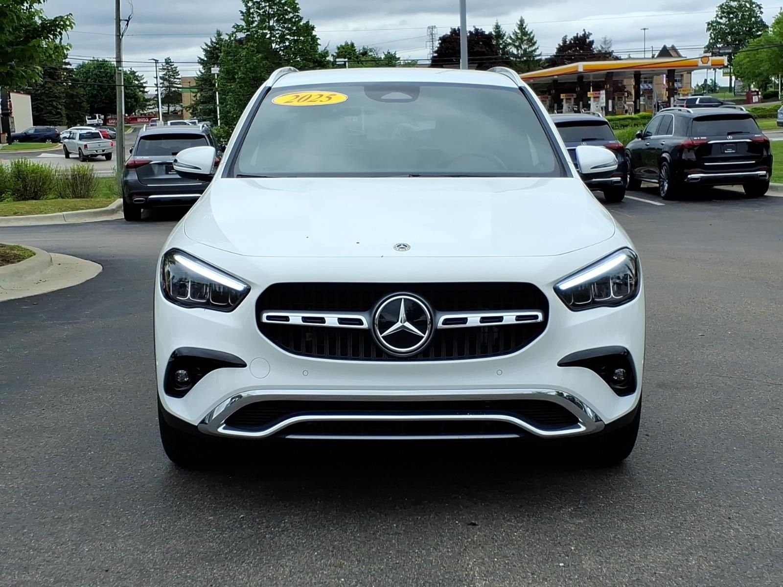 Certified Used 2025  Mercedes-Benz GLA 250 image 9