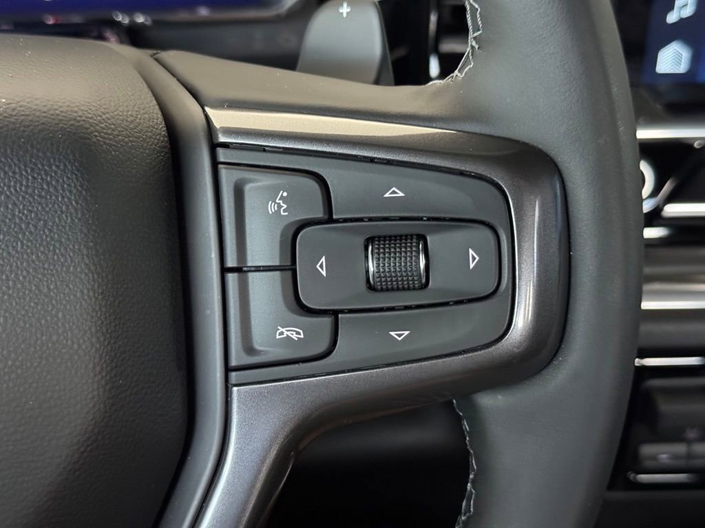 Used 2025 Black Chevrolet High Country image 35