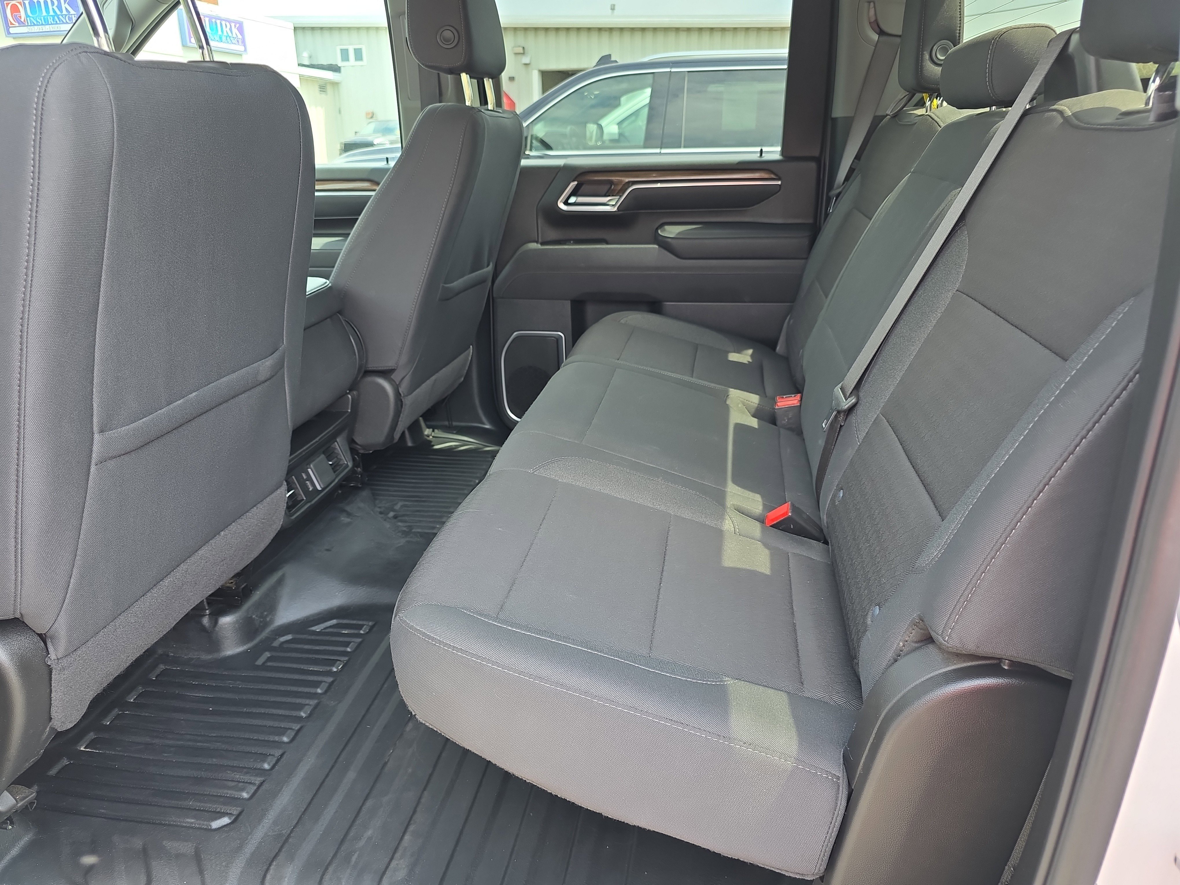 Used 2025 Summit White Chevrolet LT image 10