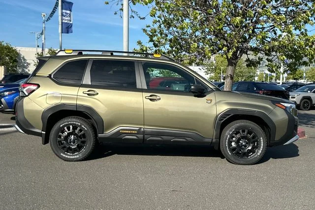 New 2026 AUTUMN GREEN METALLIC Subaru Wilderness image 3