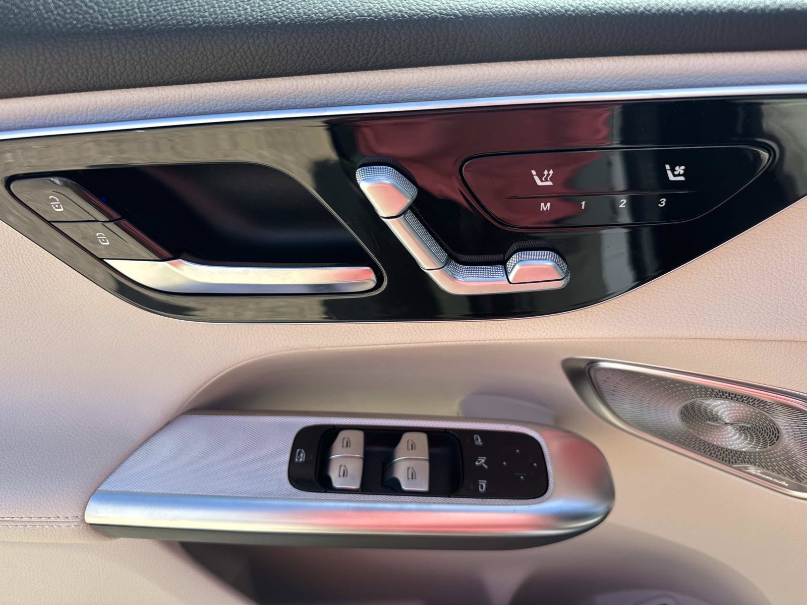 New 2027 Gray Mercedes-Benz GLC 300 image 14
