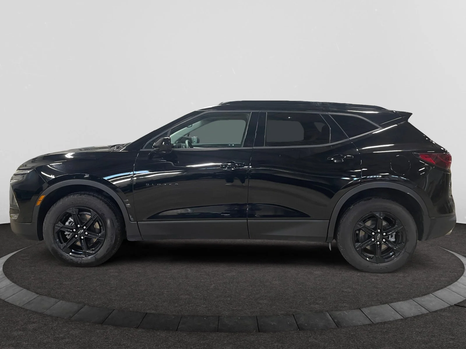Used 2025 Black Chevrolet LT AWD image 2