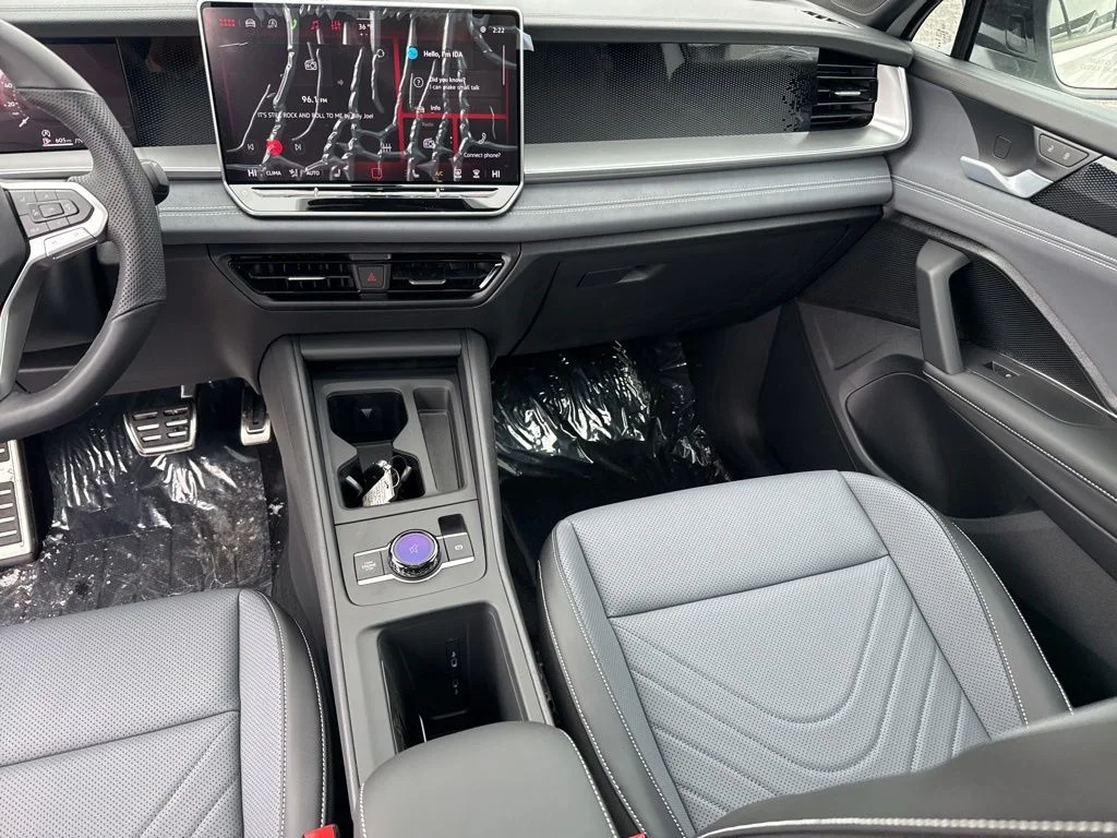 2026 Volkswagen Tiguan SE R-LINE BLACK - Photo 12