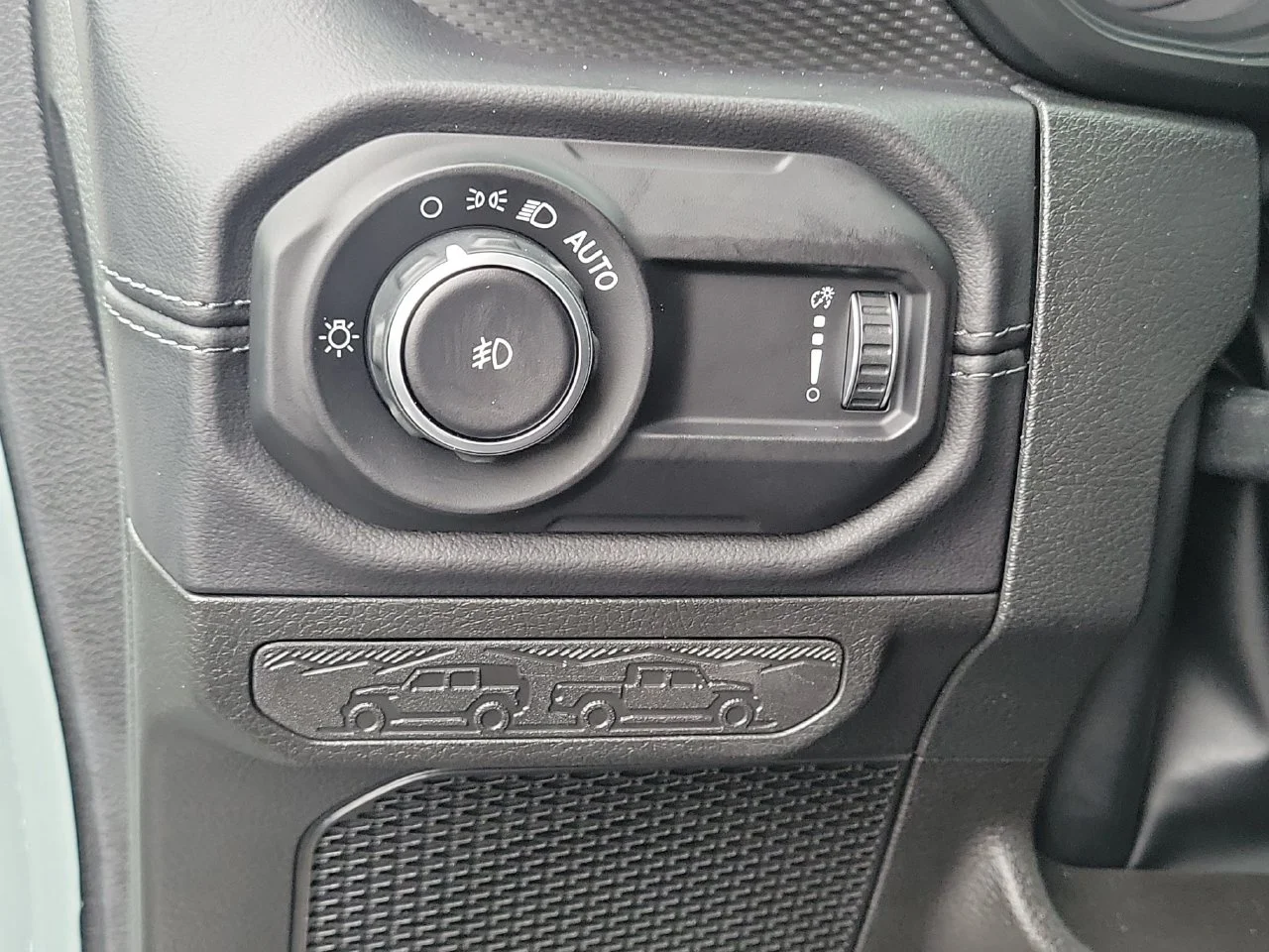 Used 2024 Gray Jeep Rubicon image 29