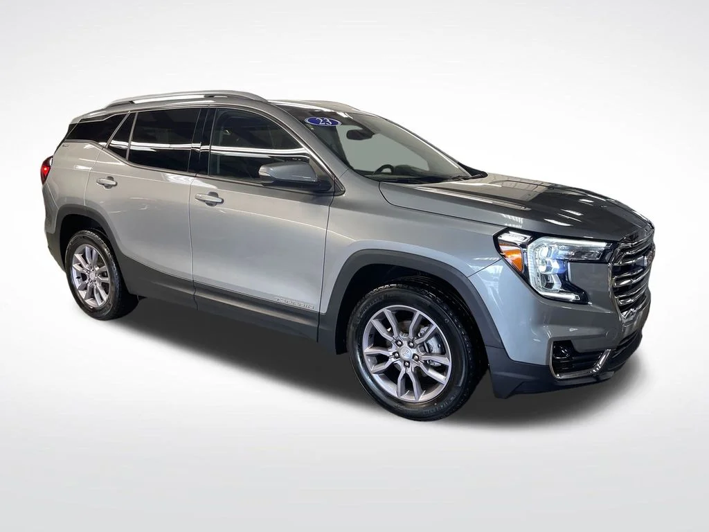 Used 2023 Silver GMC SLT image 8