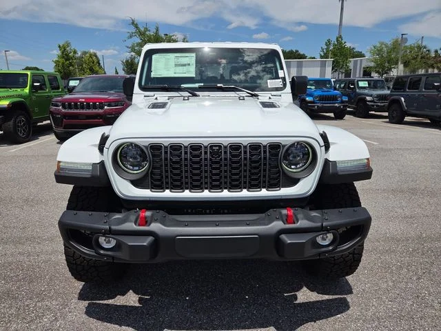 New 2026 Bright White Clear-Coat Exterior Paint Jeep Rubicon image 19