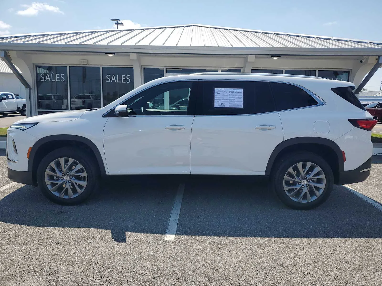 Used 2026 Summit White Buick Preferred image 2