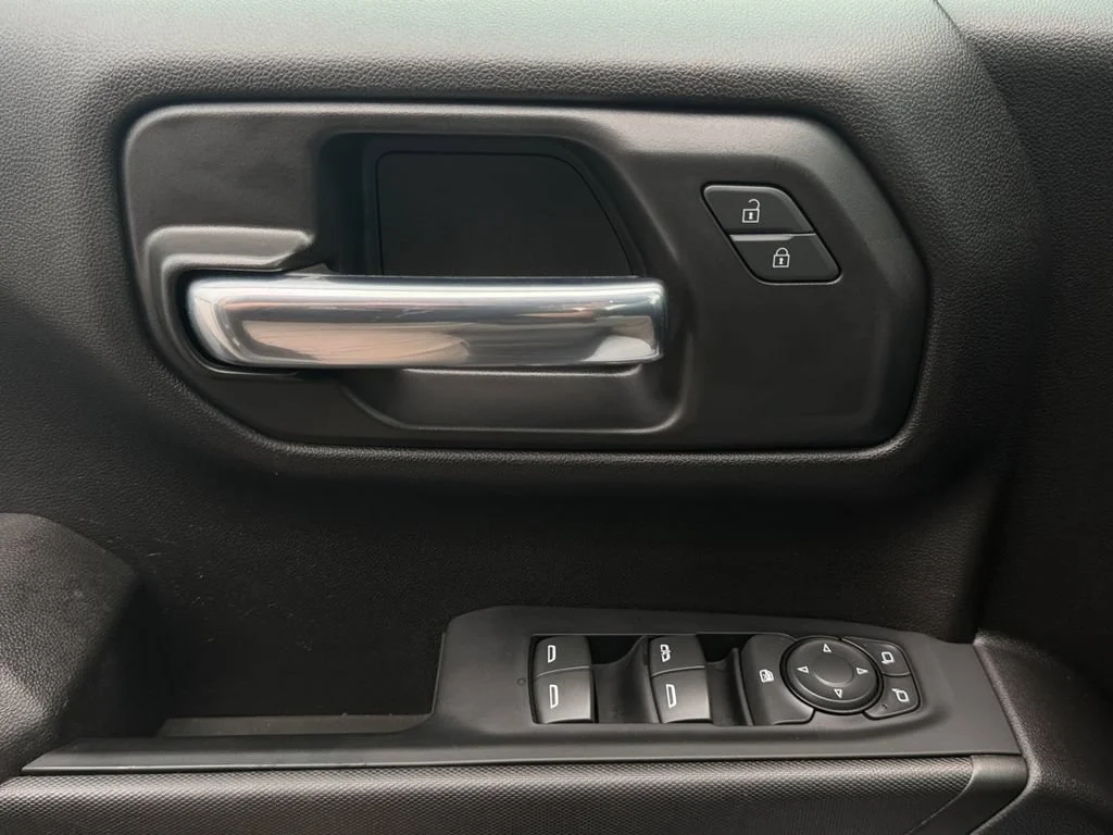 Used 2023 Sterling Gray Metallic Chevrolet Custom image 27