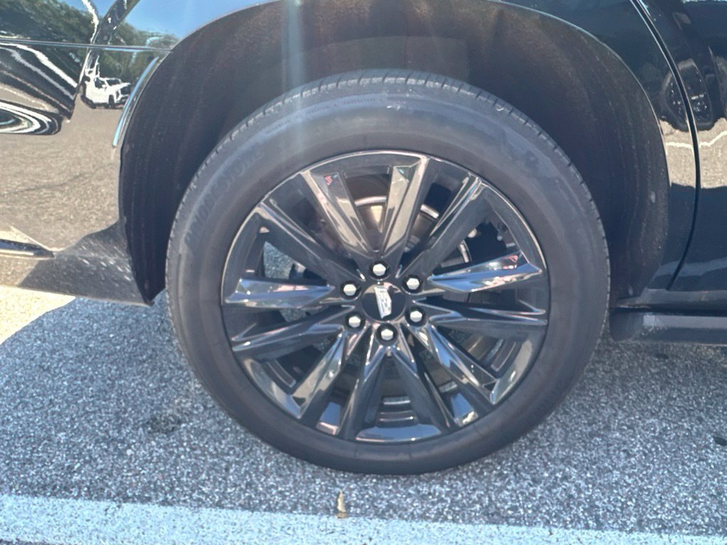 Used 2022 Black Cadillac Sport Platinum image 2