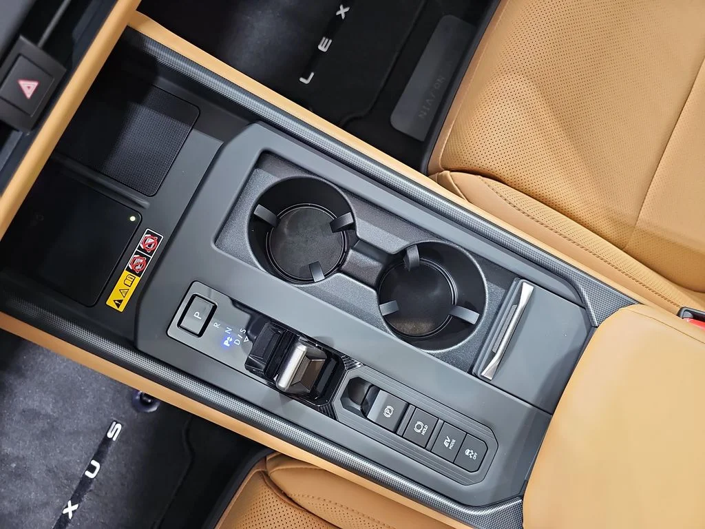 New 2026 Iridium Lexus PREMIUM AWD image 24