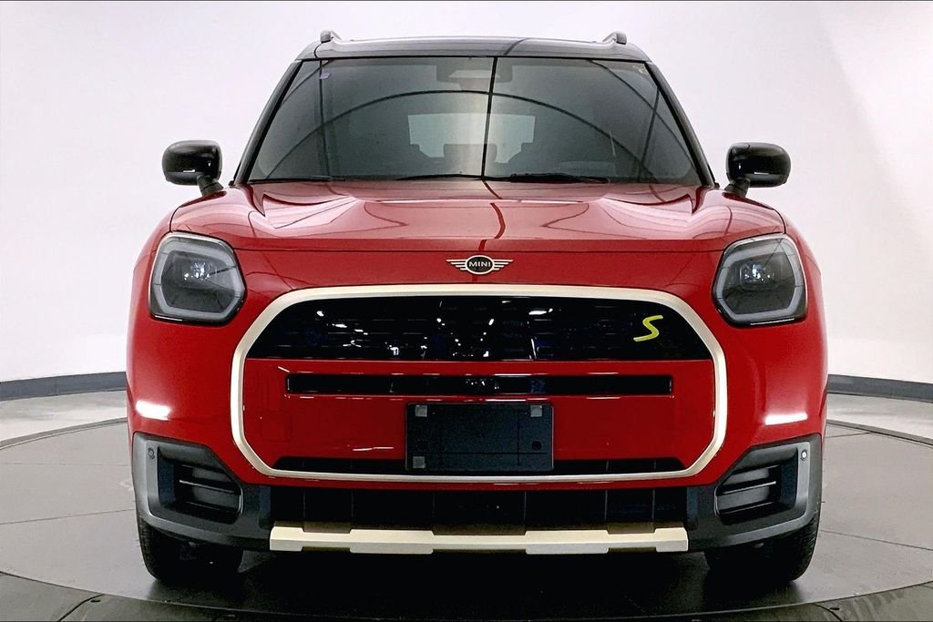 Used 2025 MINI Countryman SE with VIN WMZ53GA08S7S88316 for sale in Cincinnati, OH