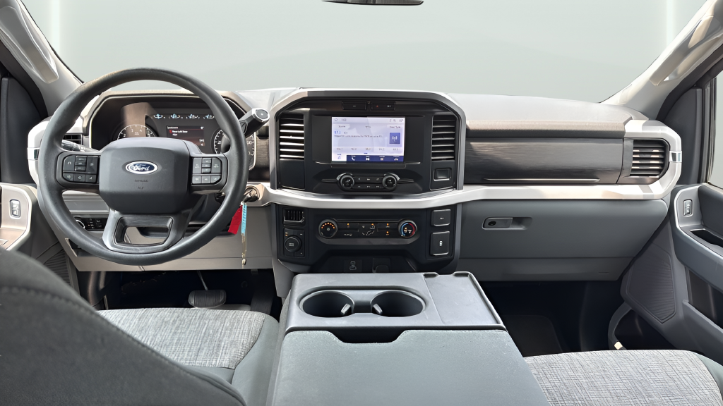 Used 2023 Blue Ford XLT image 21