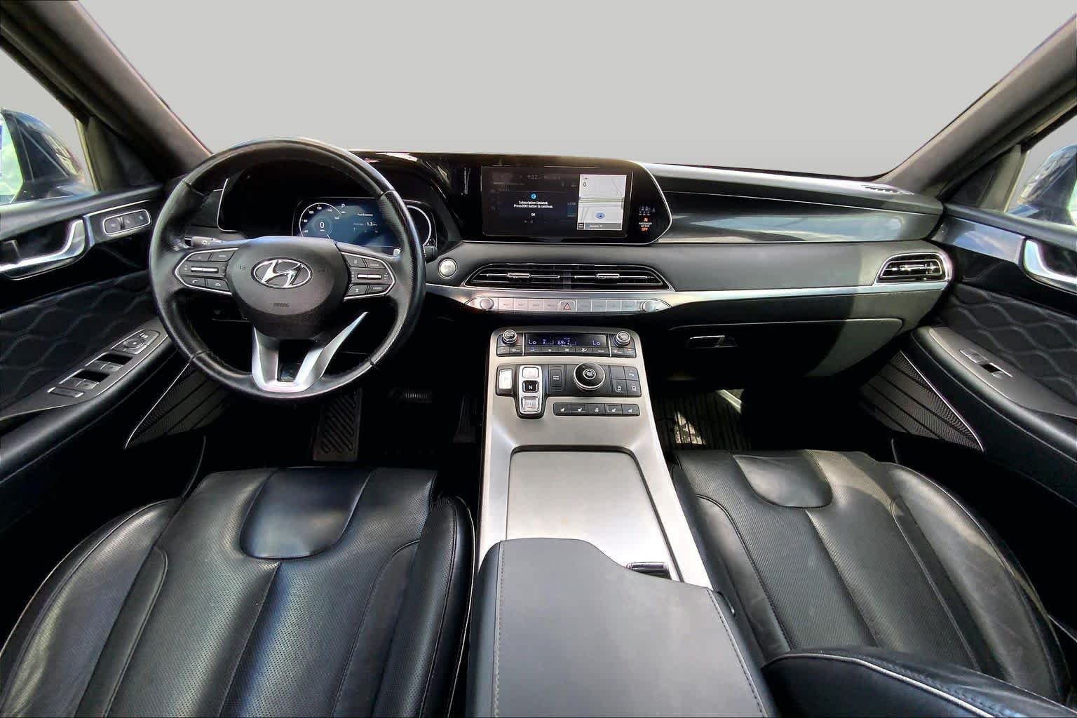 Used 2022 Abyss Black Pearl Hyundai Calligraphy image 15