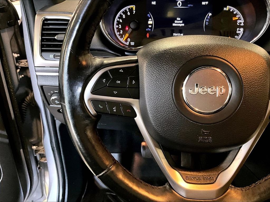 Used 2020 Silver Jeep Limited image 24
