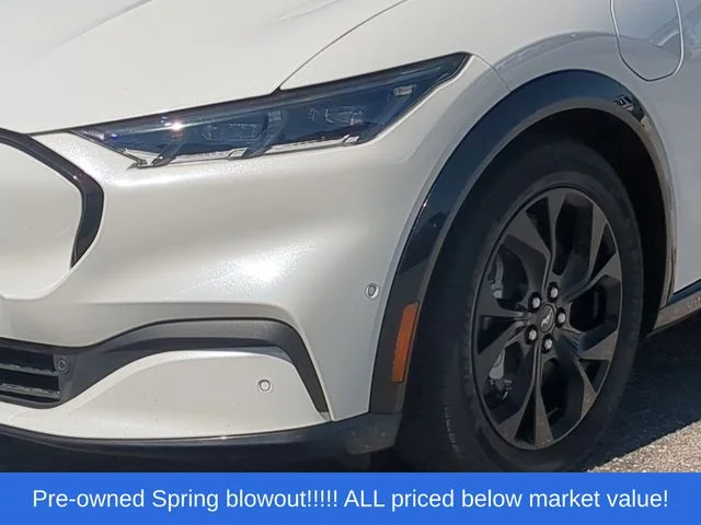 Used 2023 White Ford Premium image 17