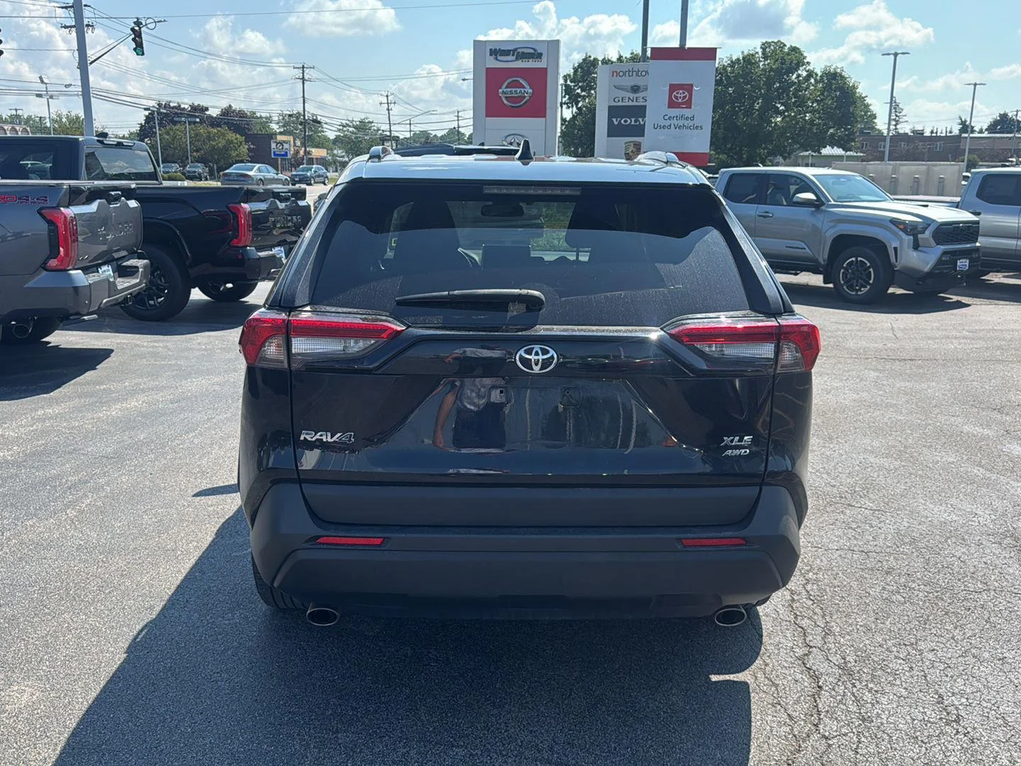 Used 2024 Midnight Black Metallic Toyota XLE image 5