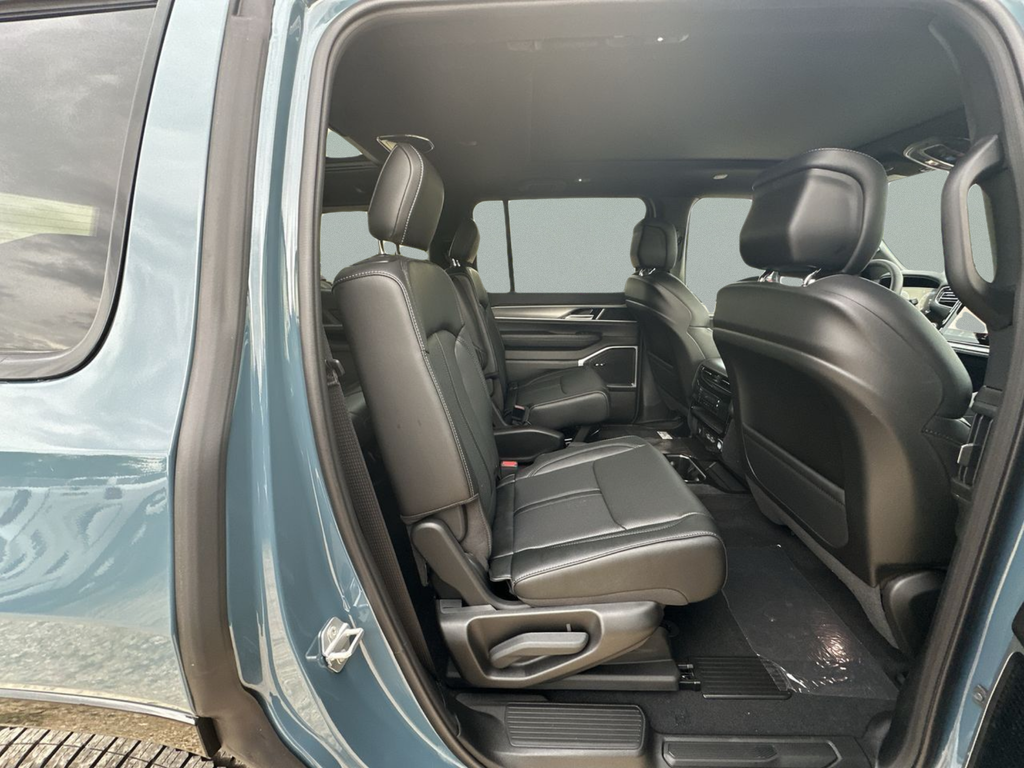 New 2026 Steel Blue Exterior Paint Jeep Upland image 26