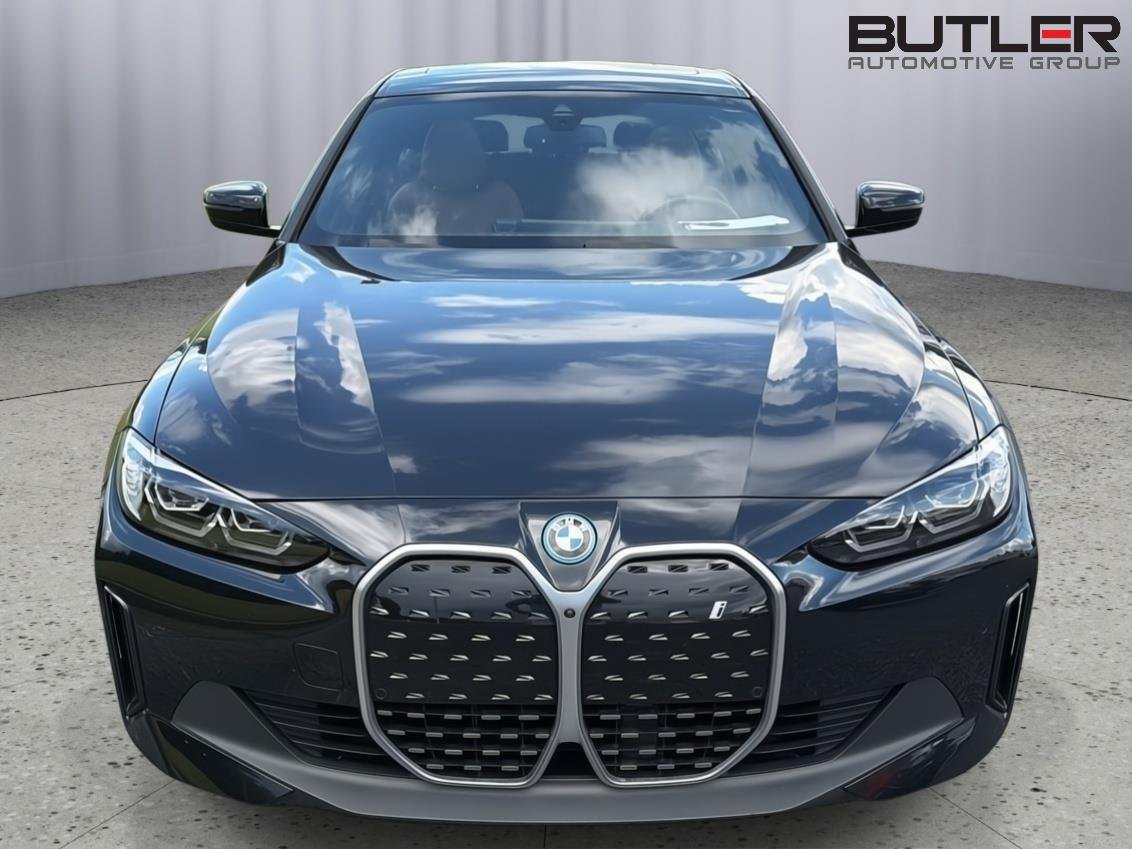 Used 2023 Black Sapphire Metallic BMW eDrive35 image 9