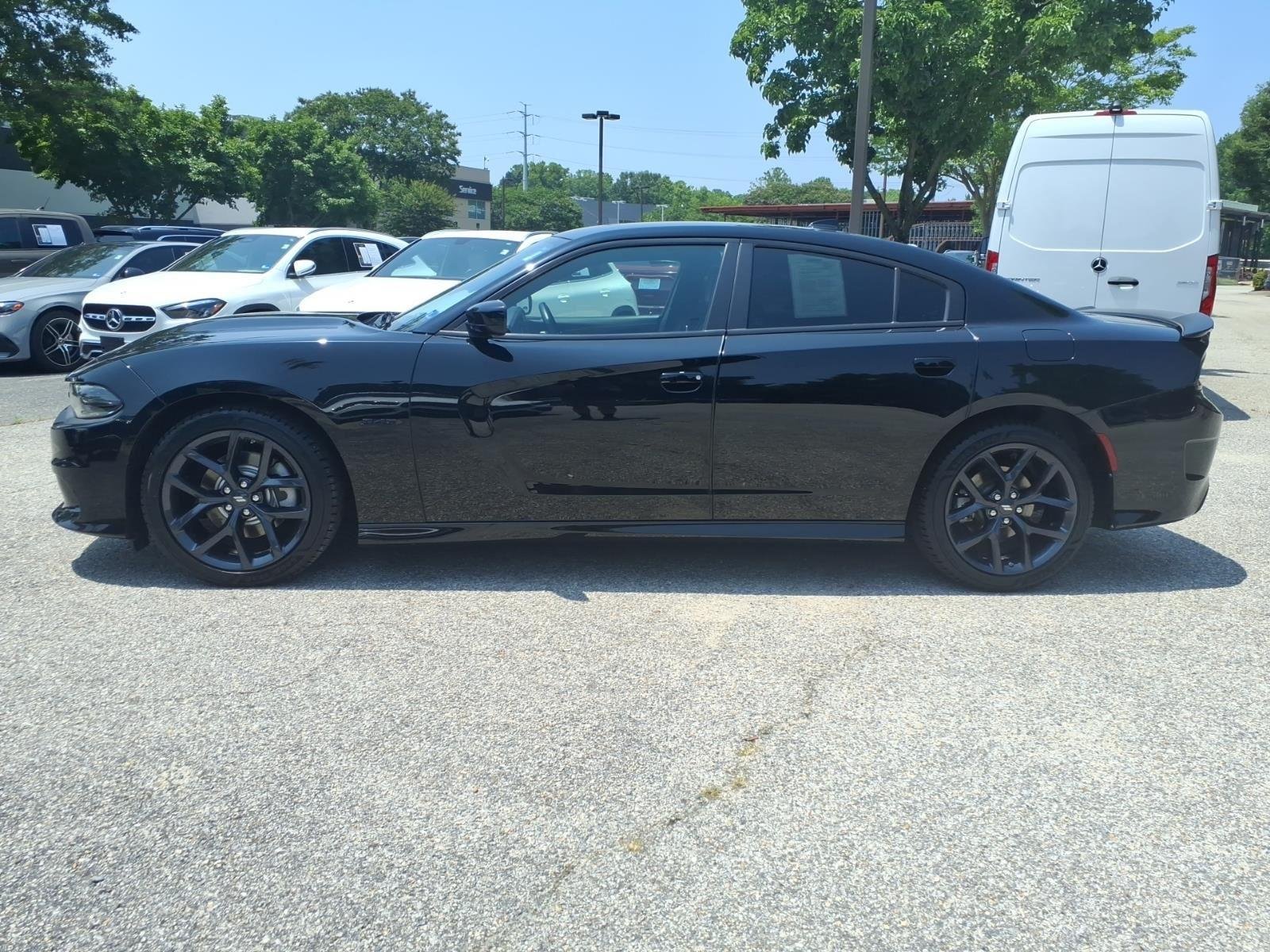 Used 2023 Pitch Black Clearcoat Dodge R/T image 9