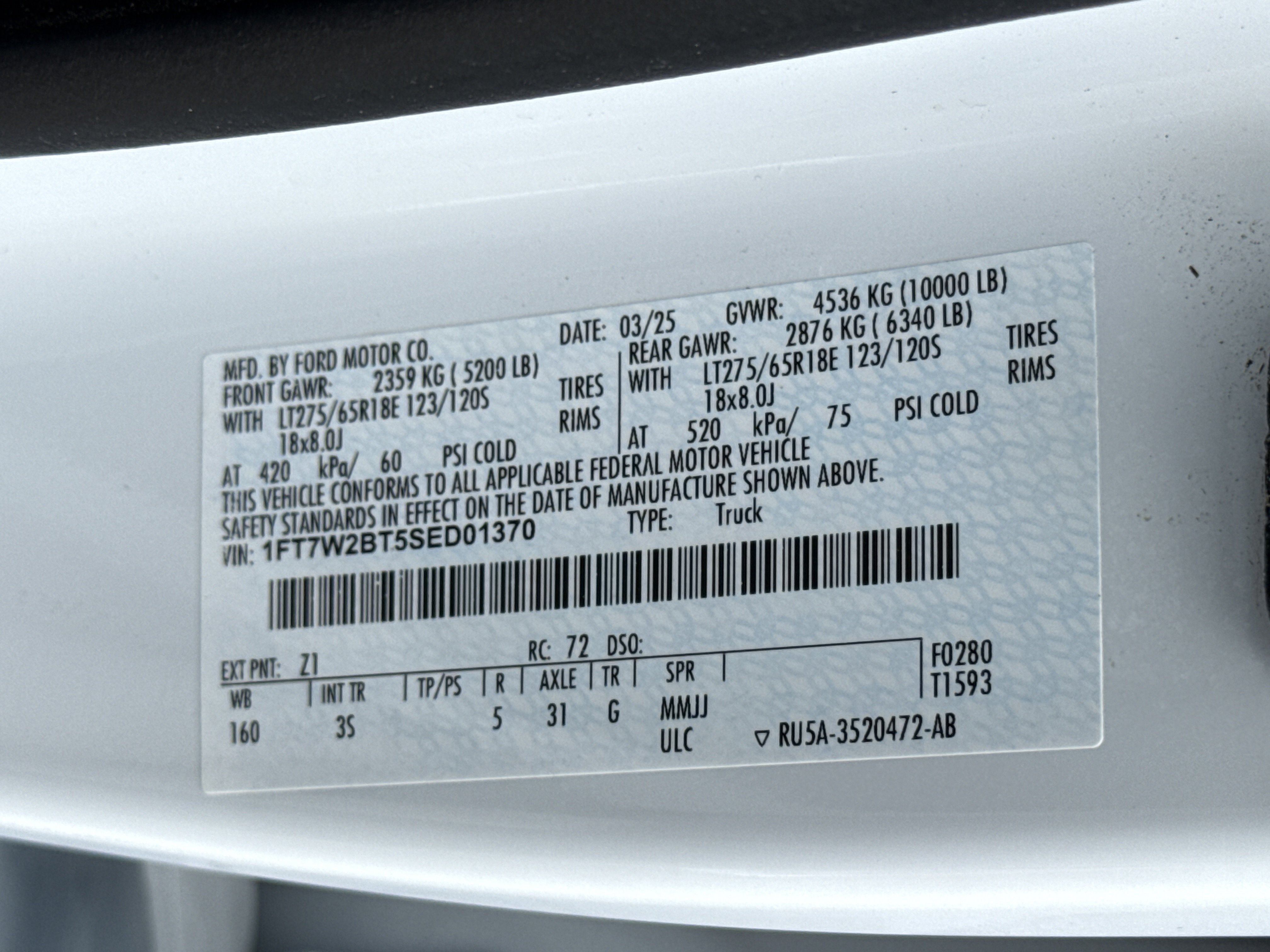 Used 2025 Oxford White Ford XLT image 47