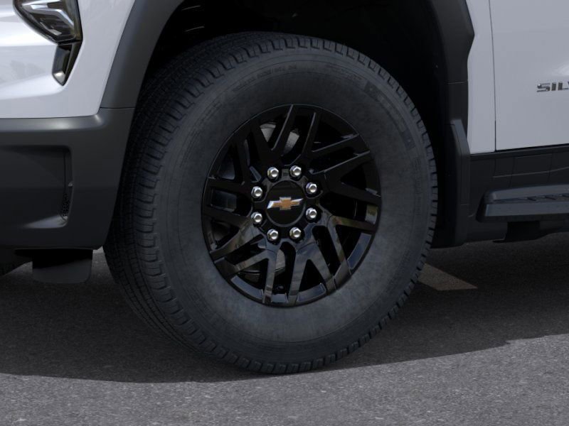 2026 Chevrolet Silverado EV LT - Photo 9