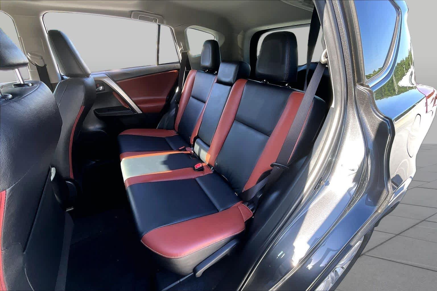 Used 2015 Magnetic Gray Metallic Toyota Limited image 20