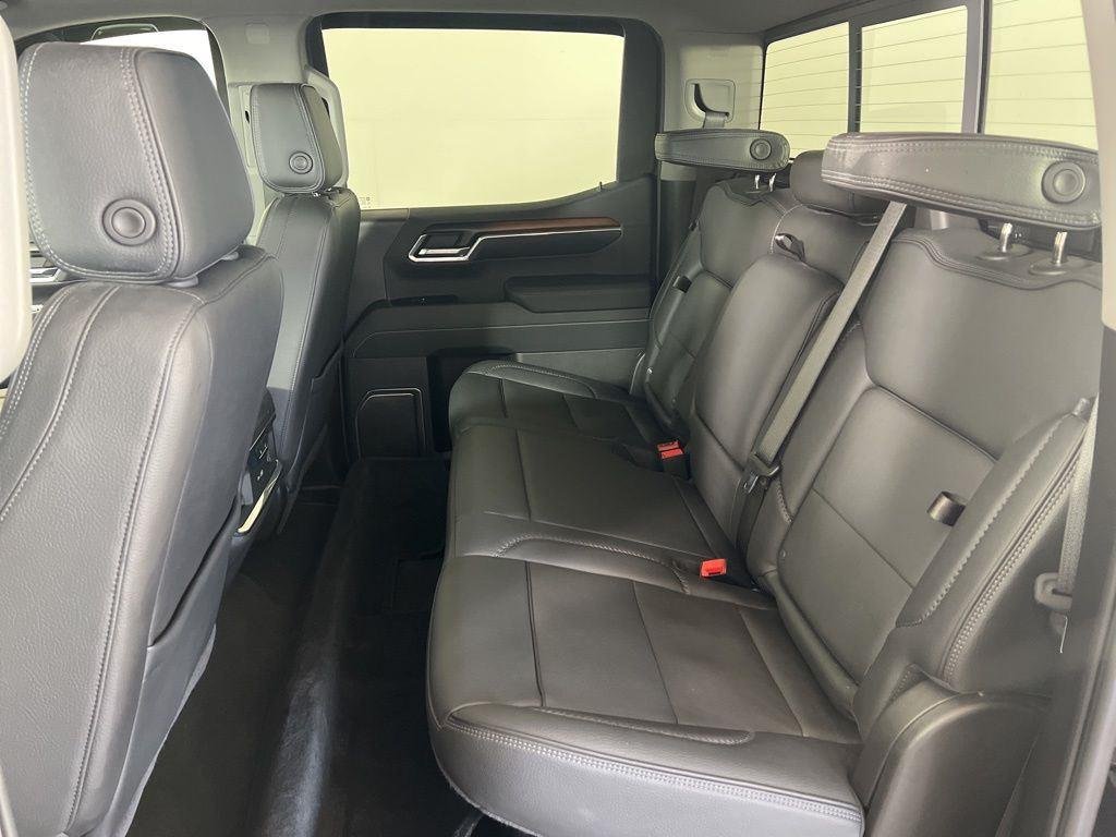 Used 2025 Onyx Black GMC Denali image 21