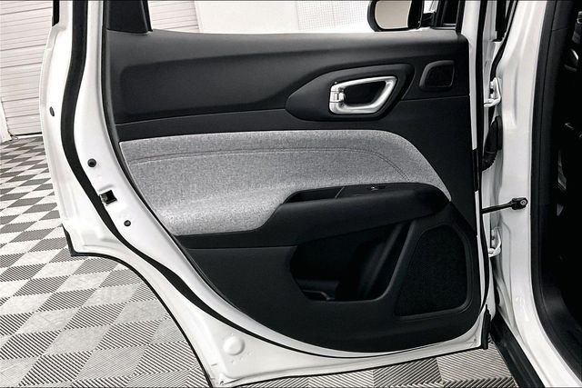 2023 Jeep Compass Latitude Lux - Photo 23
