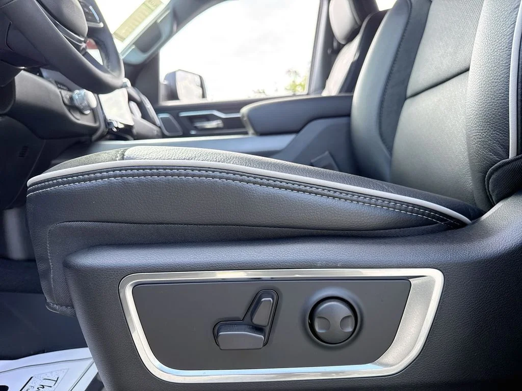 2026 RAM 1500 Laramie - Photo 13