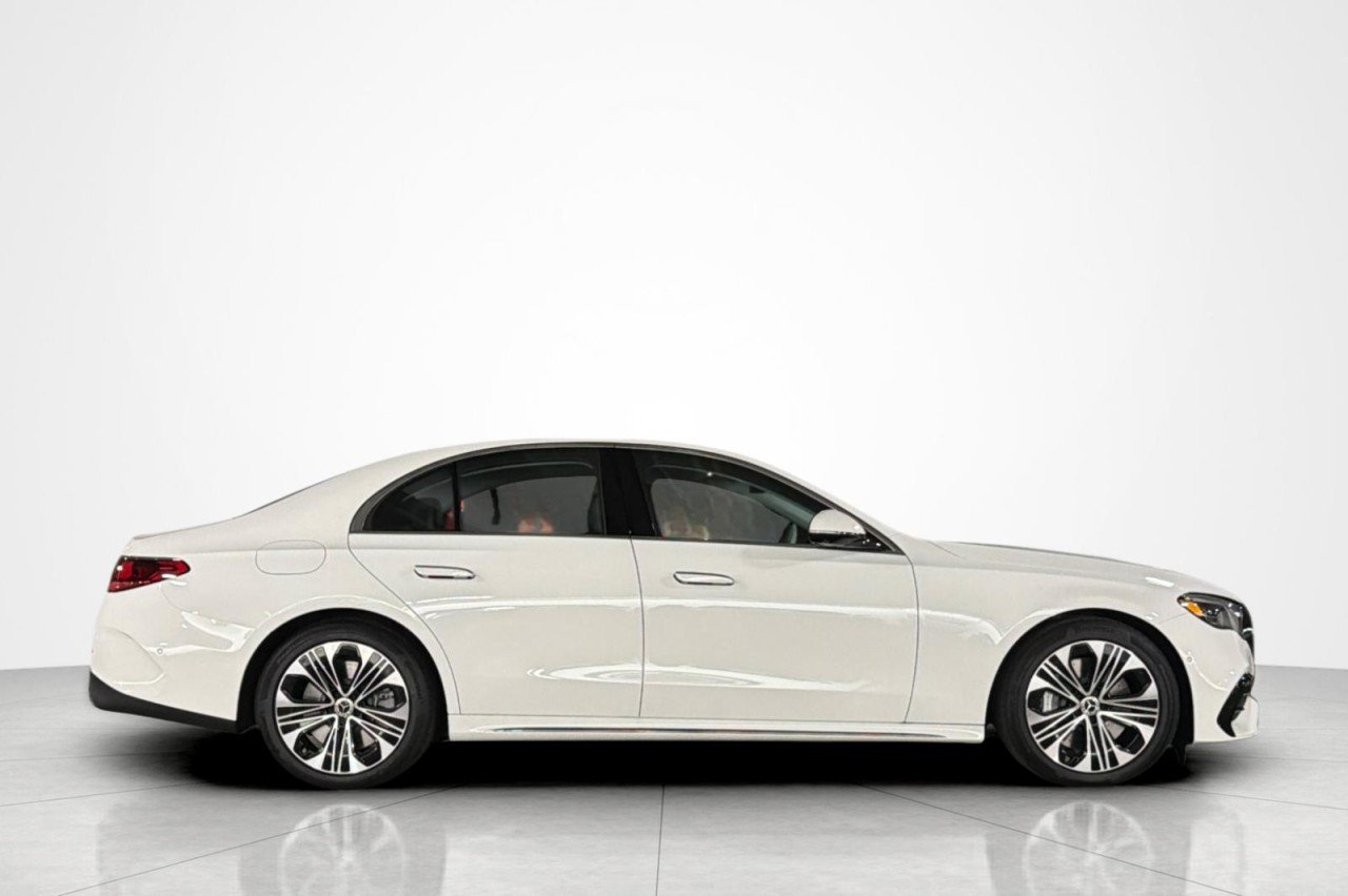 New 2027 Polar White Mercedes-Benz E 450 4MATIC® Sedan image 6