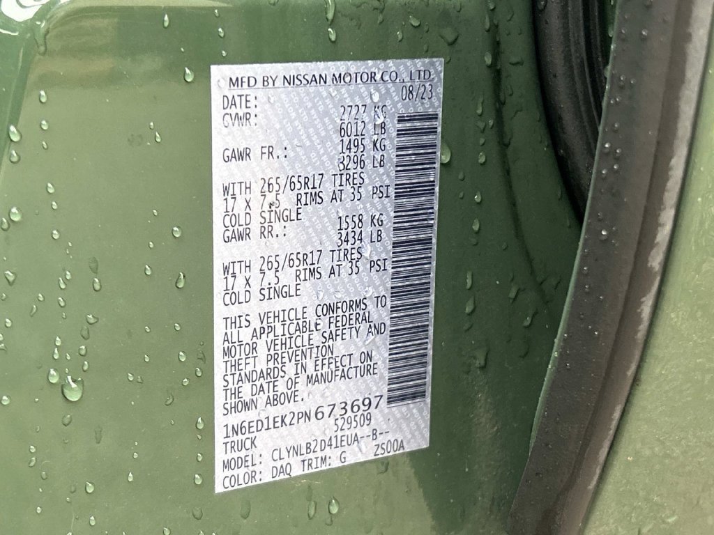 Used 2023 Green Nissan SV image 10