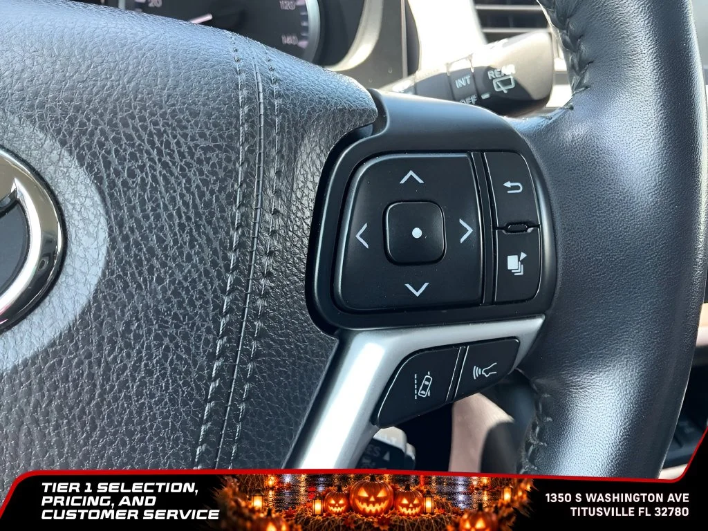 Used 2018 Red Toyota LE Plus image 31