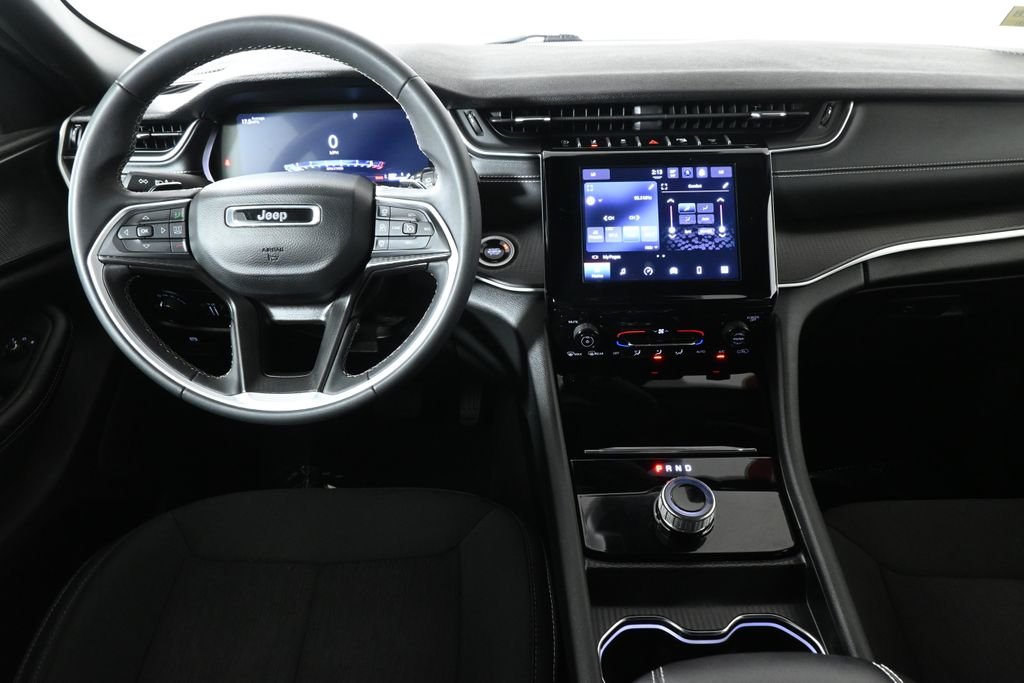 2024 Jeep Grand Cherokee L Laredo - Photo 17